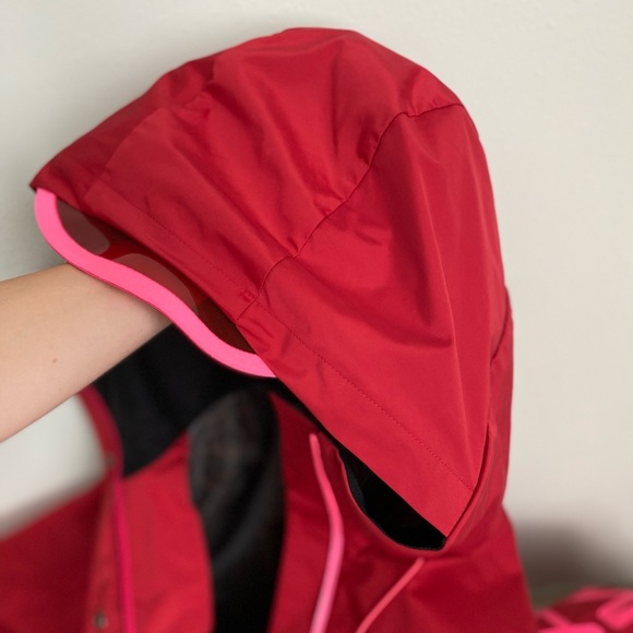 Like new FENDI Roma Amor Short Hooded Parka In Red $1,980 38 XS - Picture 15 of 15